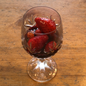 strawberries in red wine
